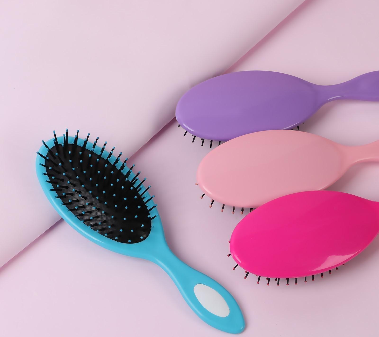 Расчёска массажная, 7 × 22 см, цвет МИКС