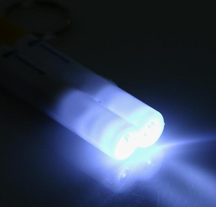 Фонарь-брелок 