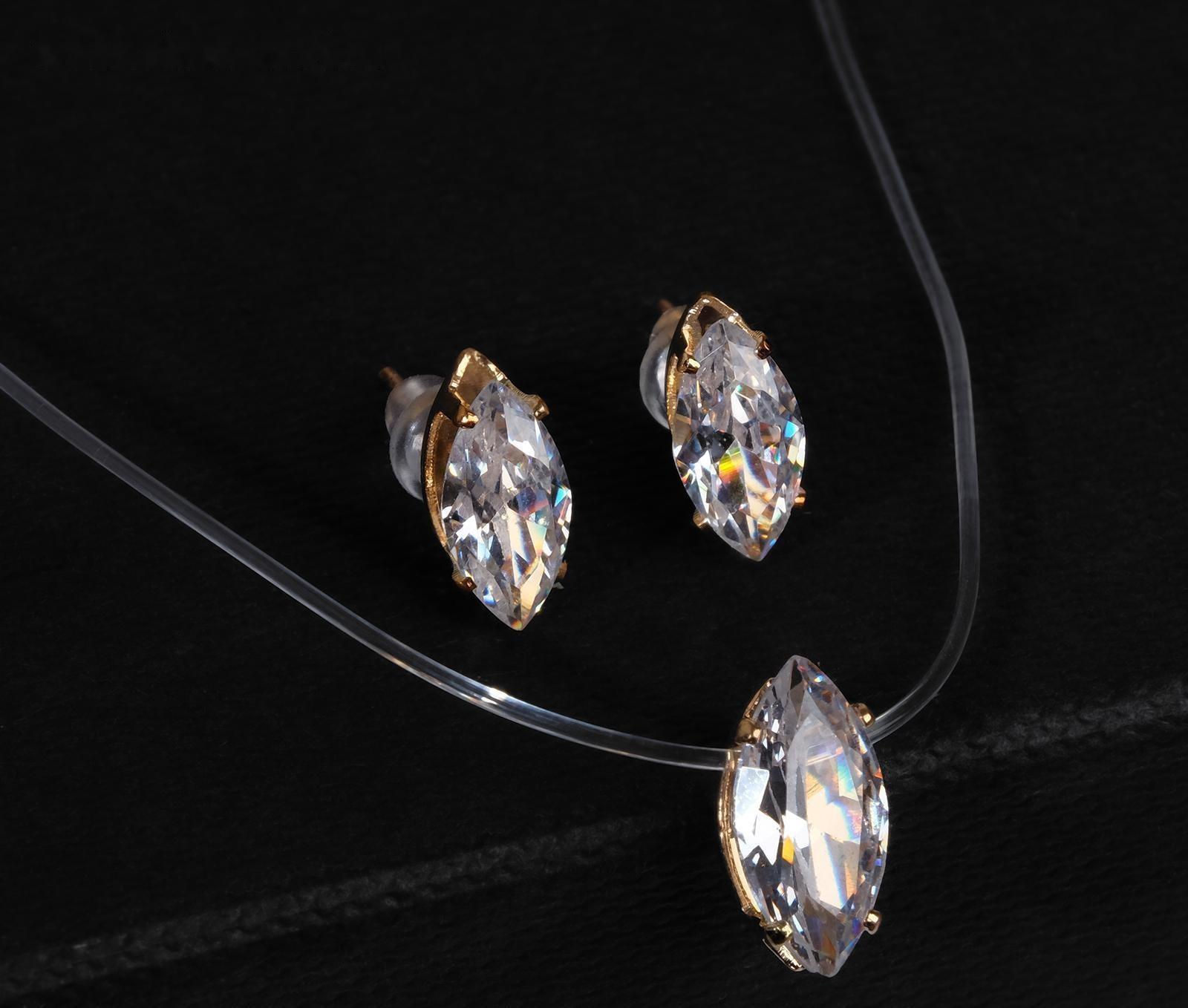 Гарнитур 2 предмета: серьги, кулон 