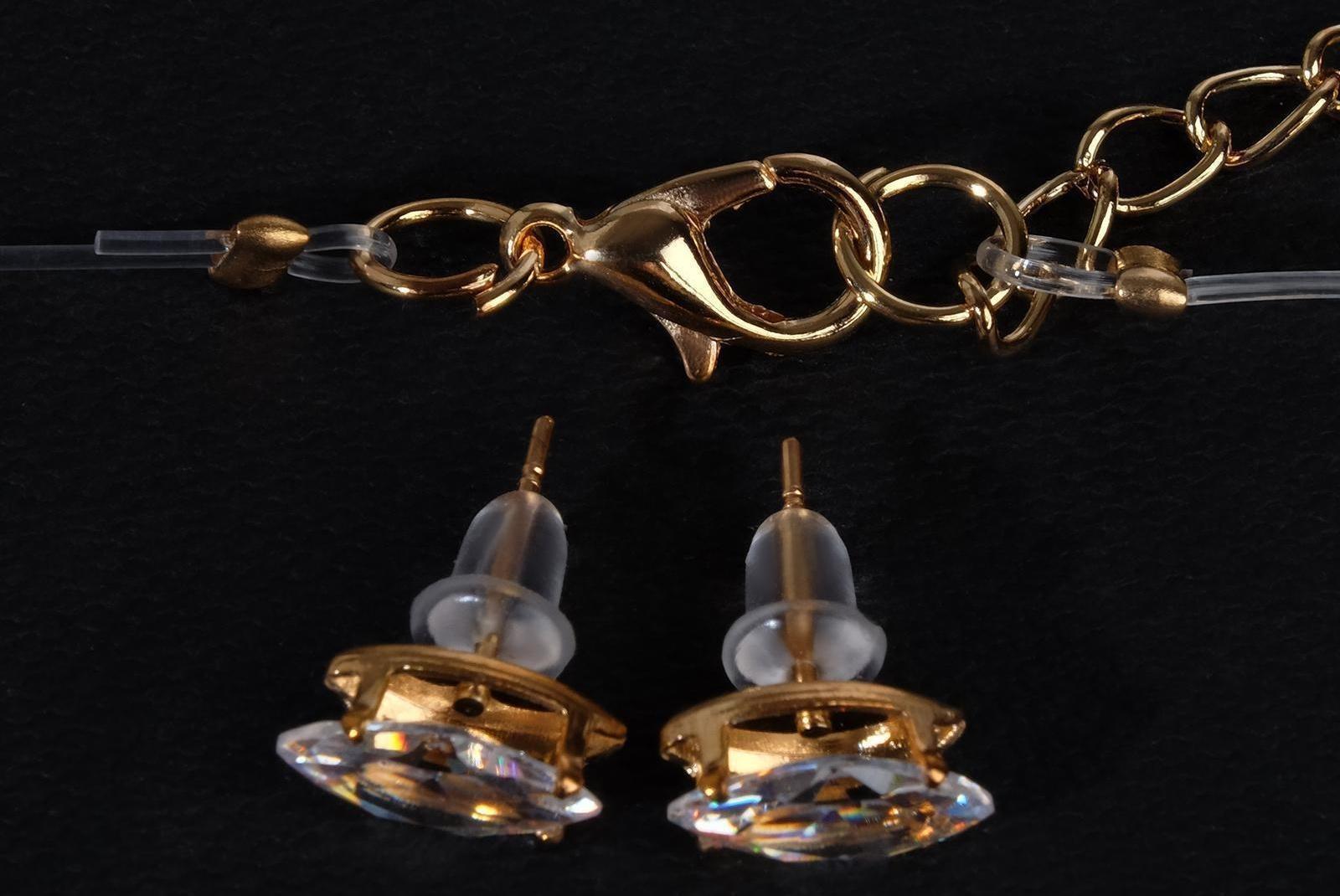 Гарнитур 2 предмета: серьги, кулон 