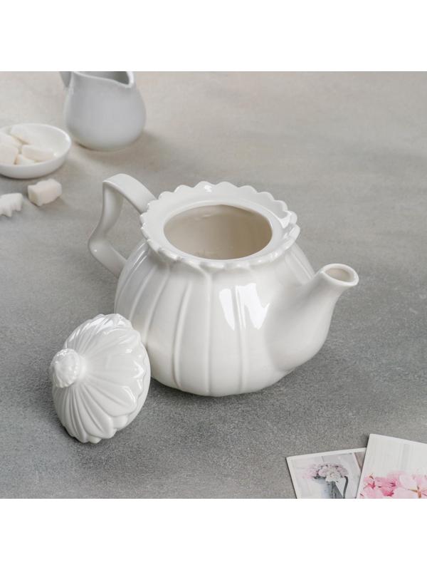 Чайник фарфоровый заварочный Доляна «Тюльпан», 700 мл, подогрев, деревянная подставка