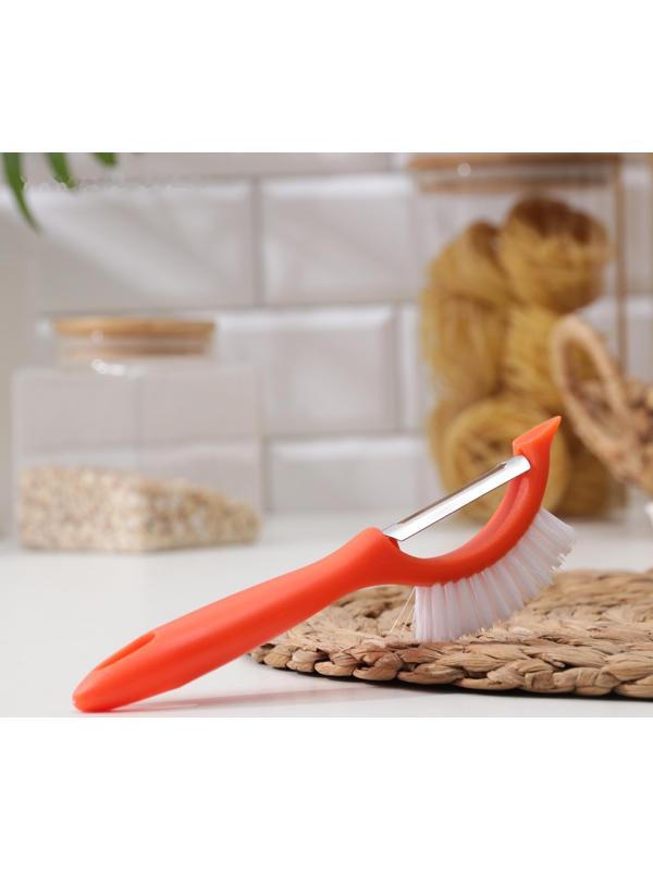 Овощечистка «Сарбо», 18,5×5 см, с щеткой, цвет МИКС