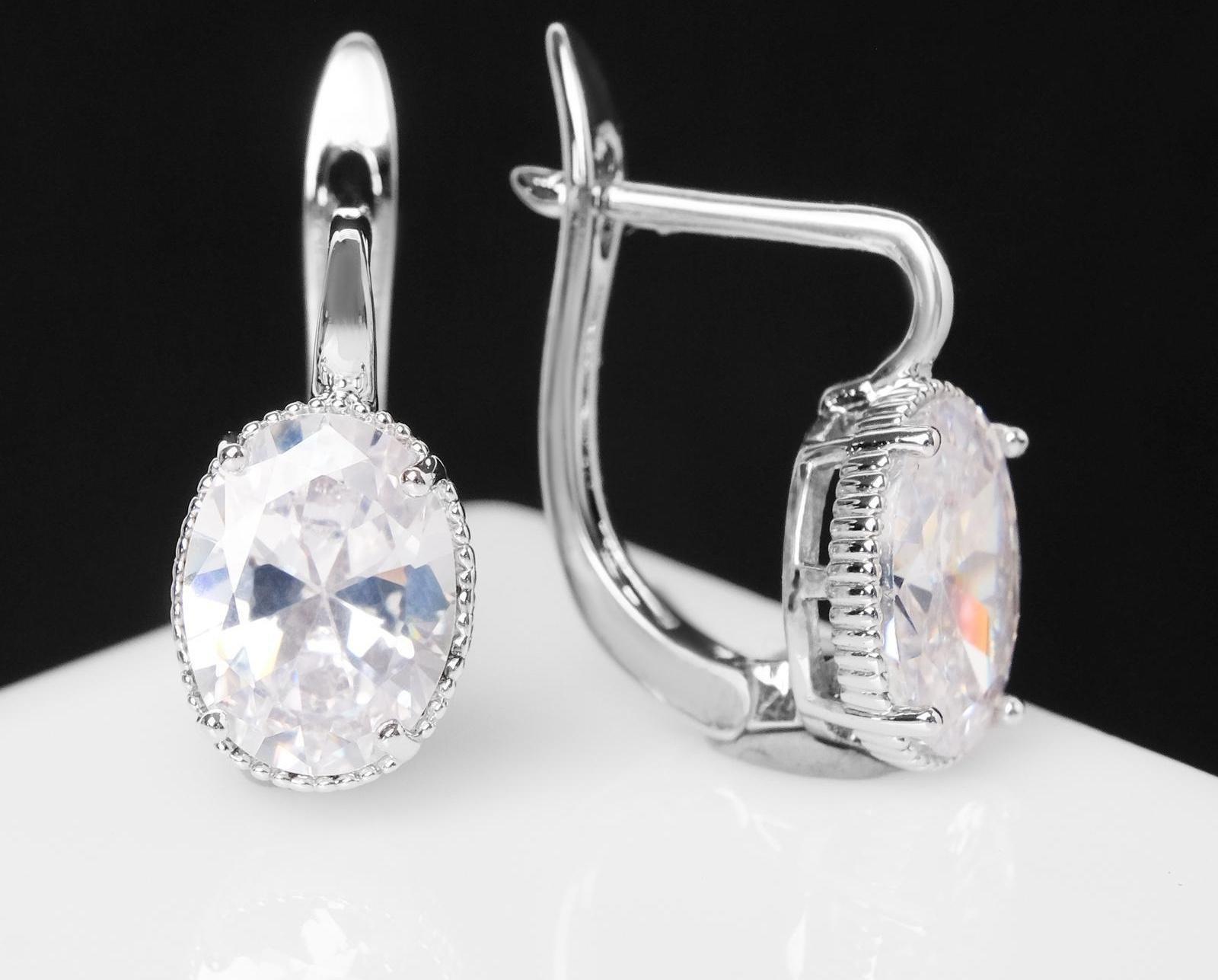 Серьги со стразами 