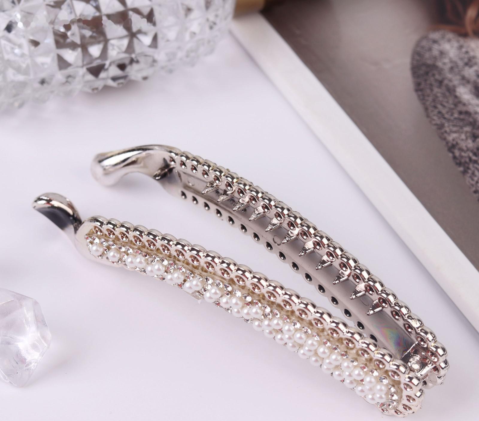 Банан для волос 