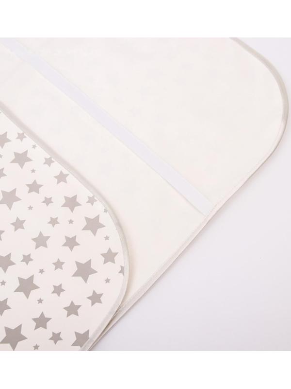 Клеёнка-наматрасник с резинками-держателями, с рисунком «Серые звезды»