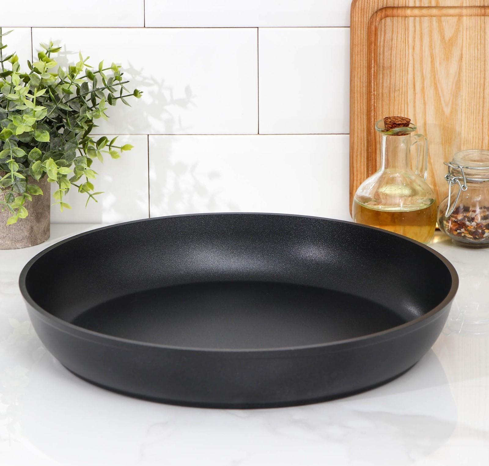 Сковорода, d=34 см, без ручек, антипригарное покрытие, цвет чёрный