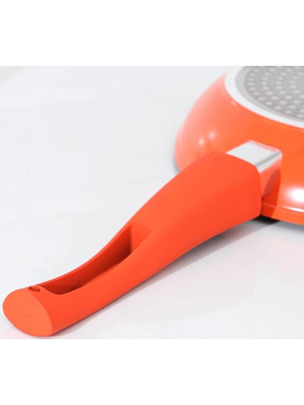 Сковорода кованая Magistro Terra, d=20 см, съёмная ручка, индукция, антипригарное покрытие, цвет оранжевый