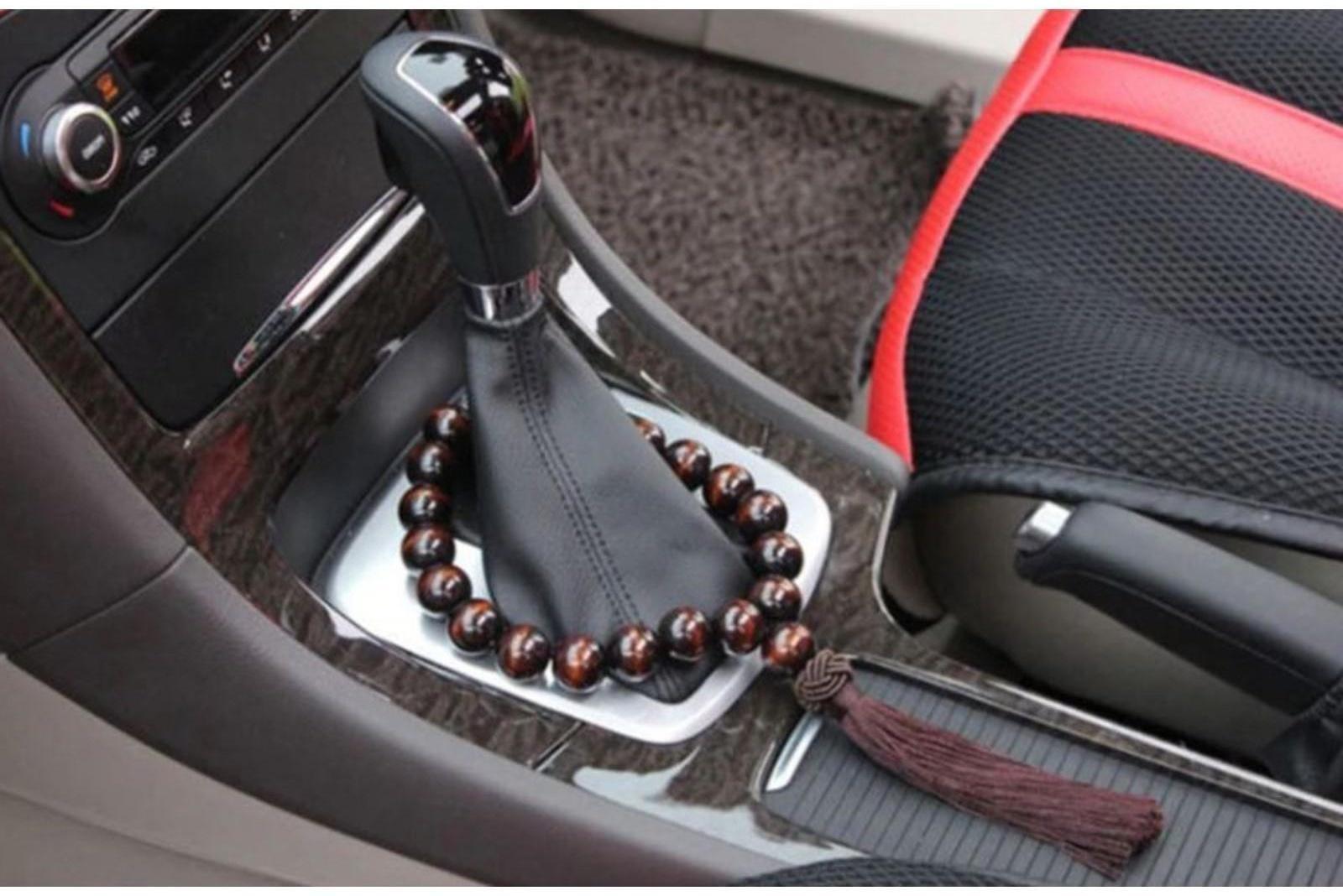 Украшение на ручку КПП, 