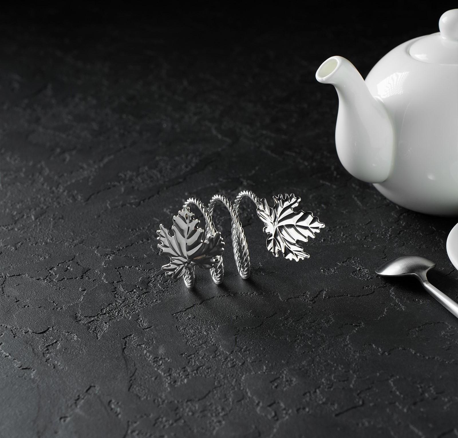 Кольцо для салфетки «Лист», 10×4,5 см, цвет серебряный