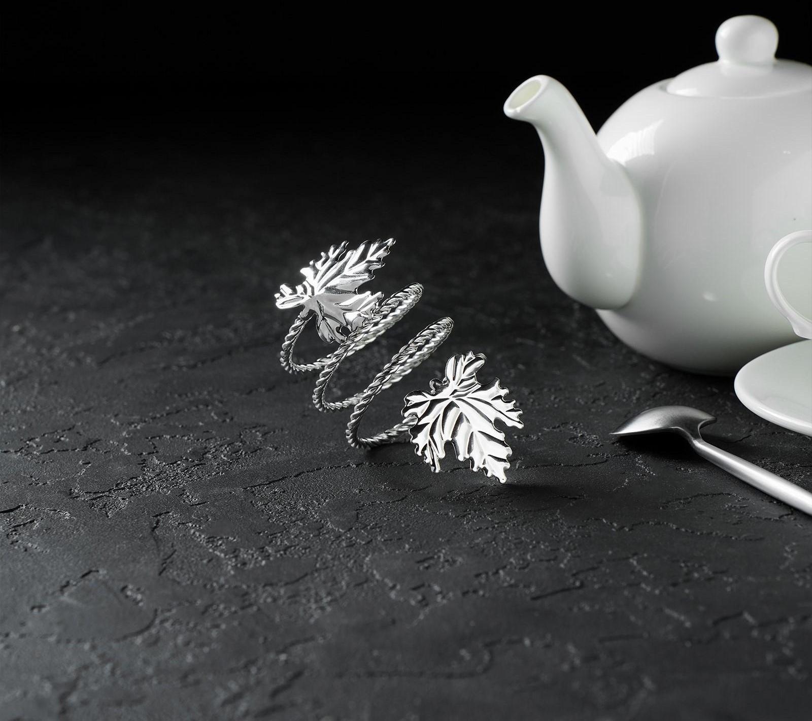 Кольцо для салфетки «Лист», 10×4,5 см, цвет серебряный