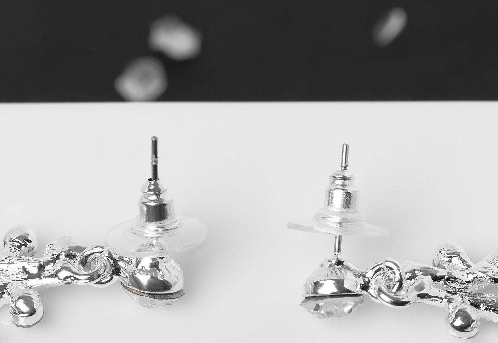 Серьги висячие со стразами 