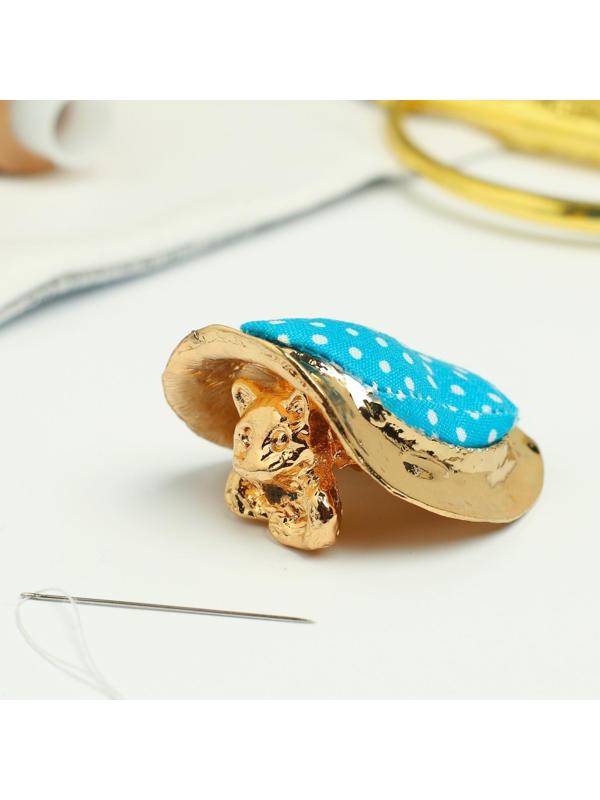 Игольница «Котёнок и шляпа», под зoлoто