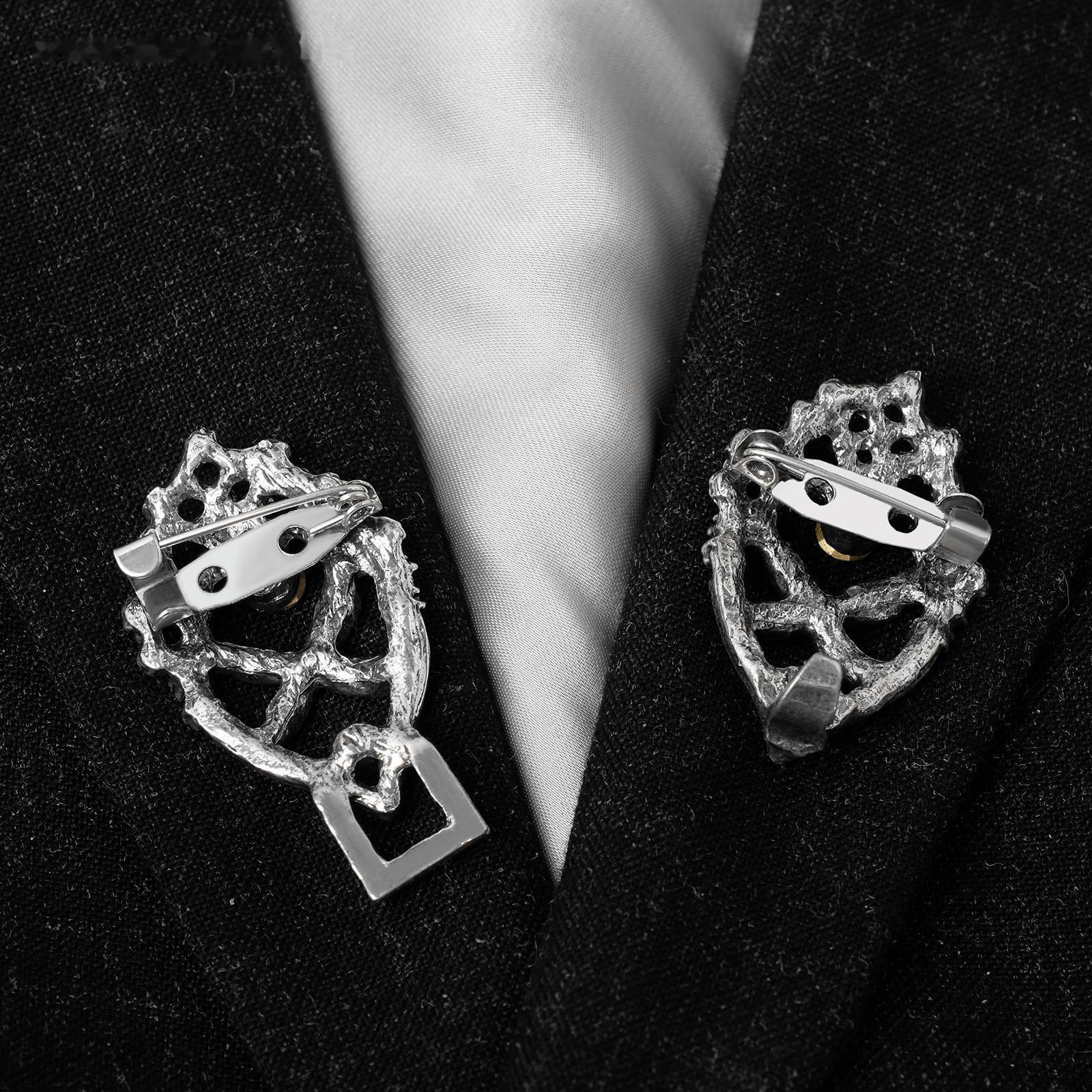 Зажим для кардигана 