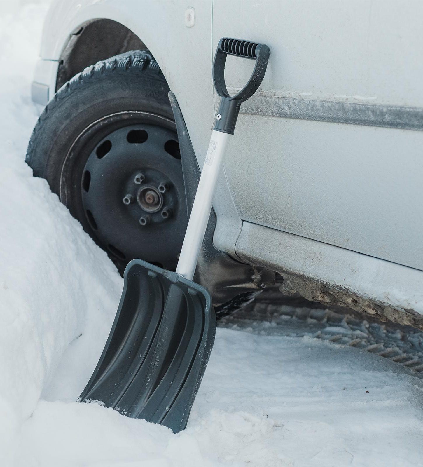 Лопата автомобильная, ковш 240 × 300 мм, с алюминиевой планкой, с алюминиевым черенком, с ручкой