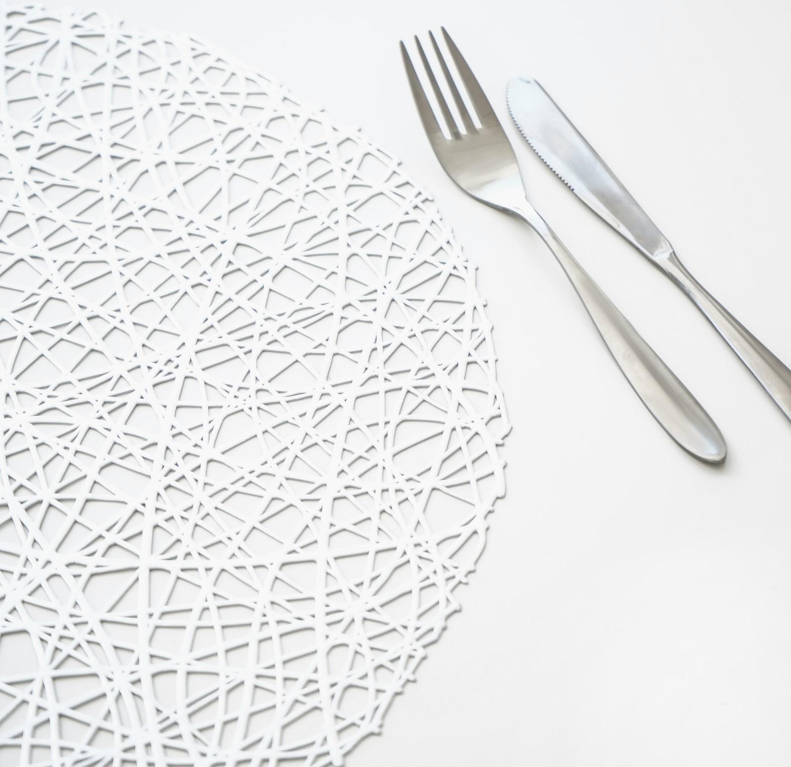 Набор салфеток сервировочных на стол Доляна «Паутинка», d=38 см, 4 шт, цвет серебряный