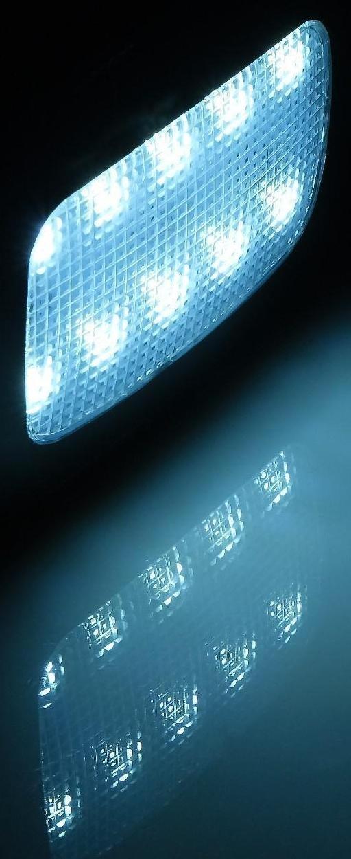 Светильник светодиодный в автомобиль, на магните, 10 LED, черный