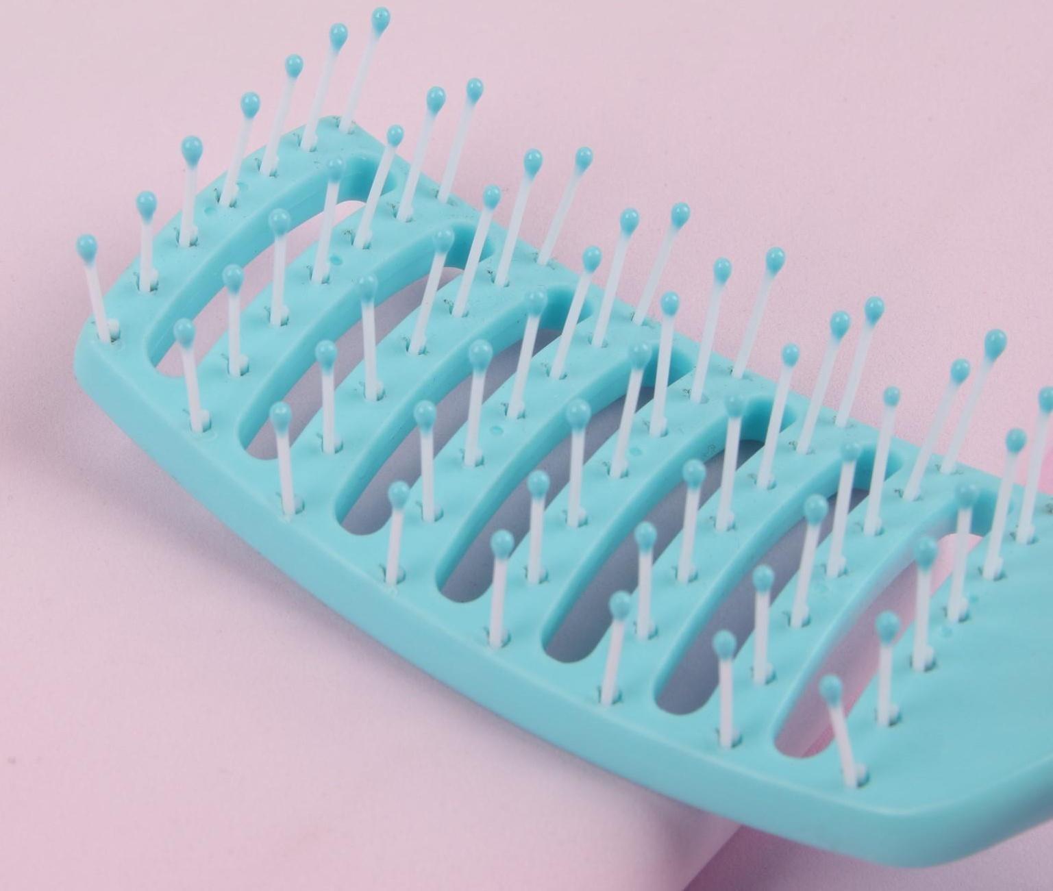 Набор расчёсок, 3 предмета, в футляре, цвет МИКС