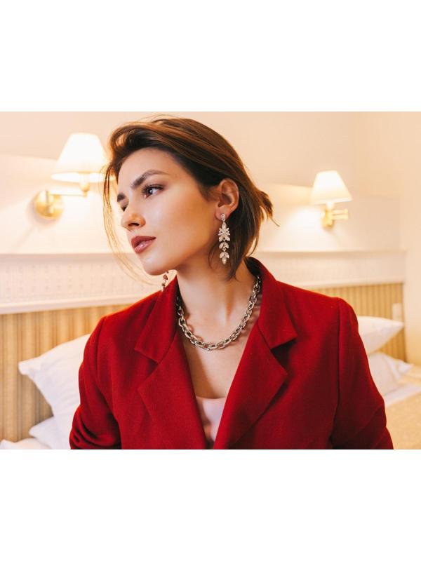 Серьги висячие со стразами 