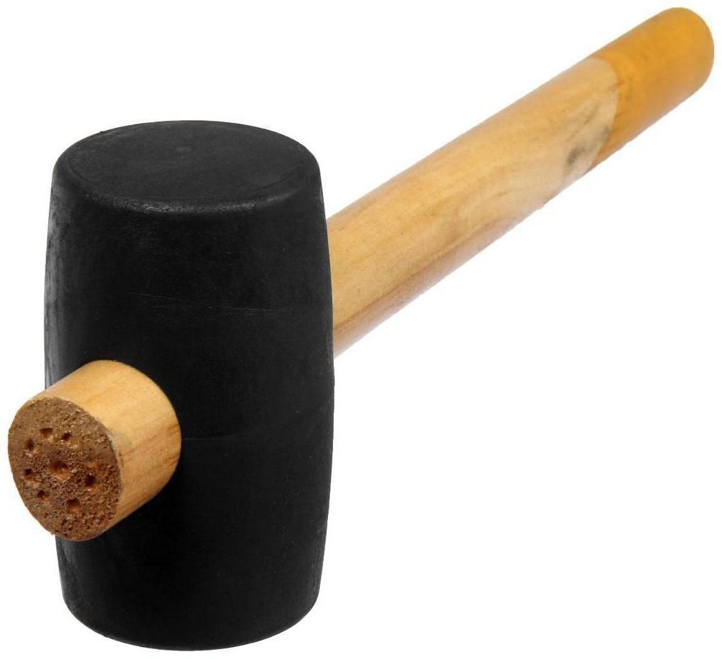 Киянка ТУНДРА, деревянная рукоятка, черная резина, 50 мм, 340 г