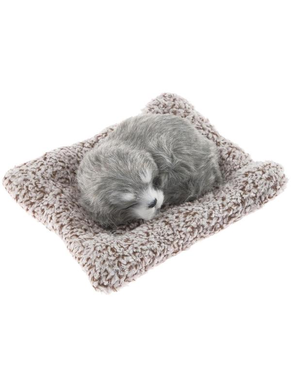 Игрушка на панель авто, собака на подушке, серый окрас