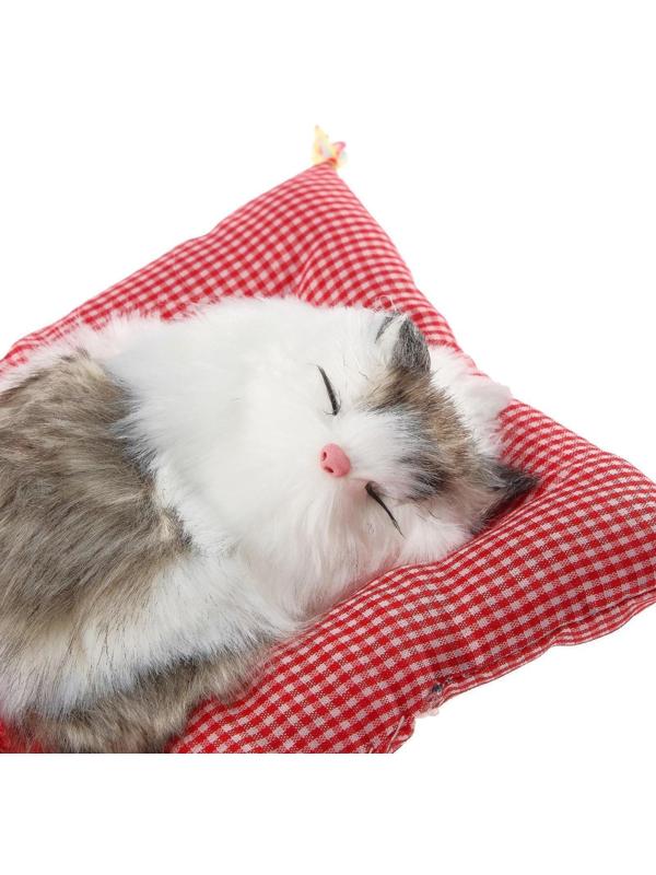 Игрушка на панель авто, кошка на подушке, бело-серый окрас