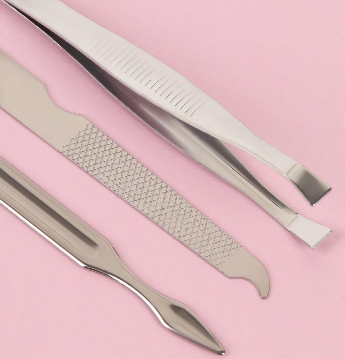 Набор маникюрный «Paris», 6 предметов, в футляре, в PVC - пакете, рисунок МИКС