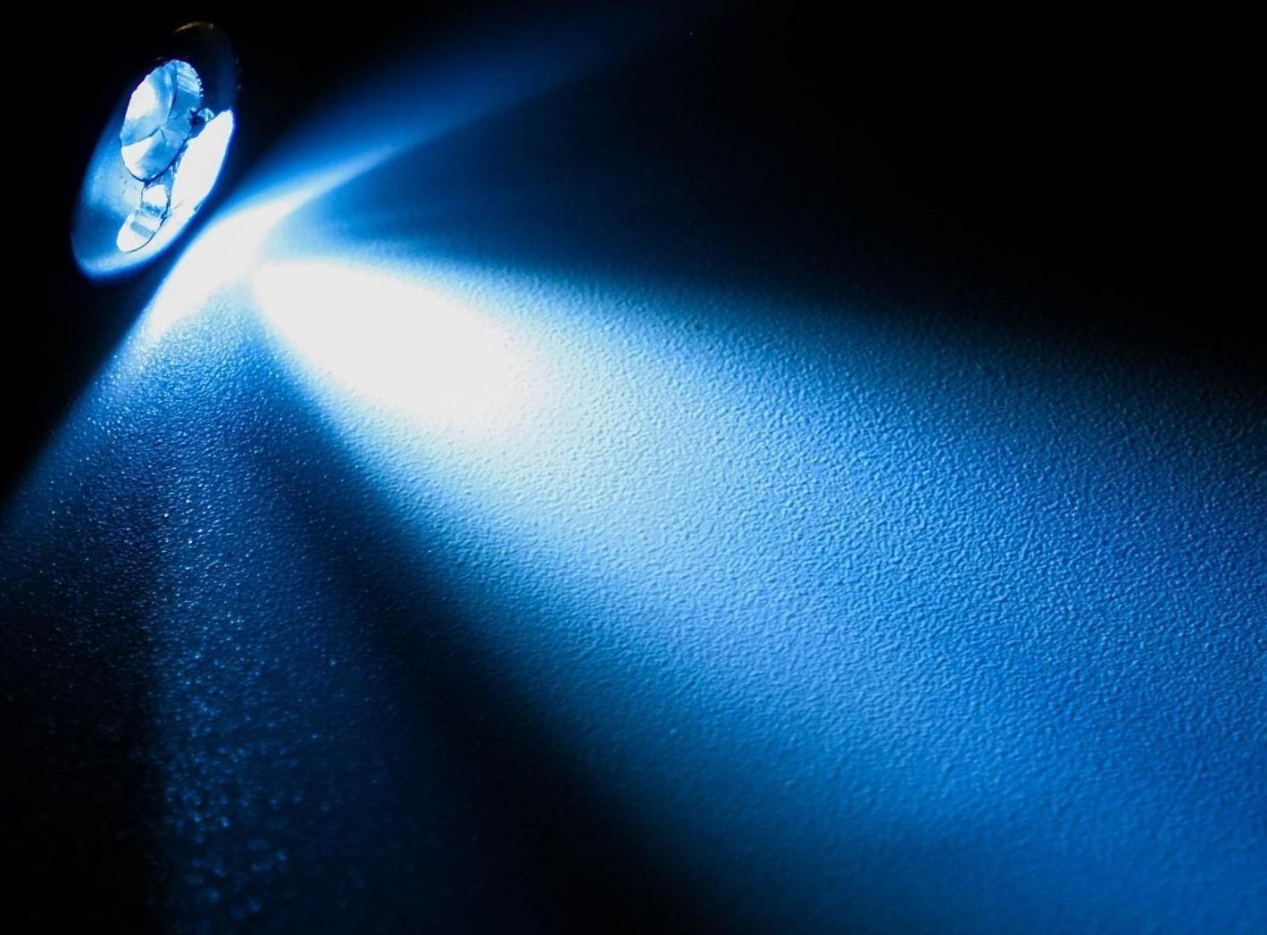 Лазерная указка, с карабином, дальность 1 км, 3 LR 44, 7.3 х 1.2 см, микс