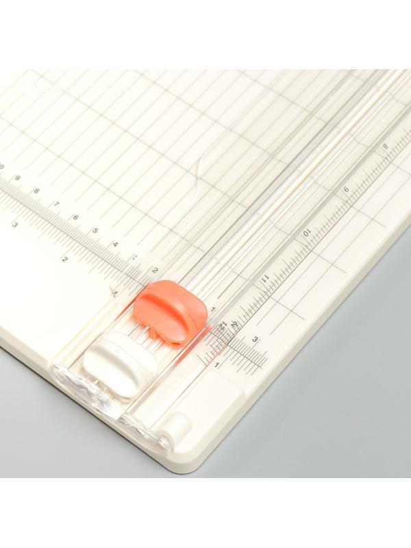 Резак для бумаги 