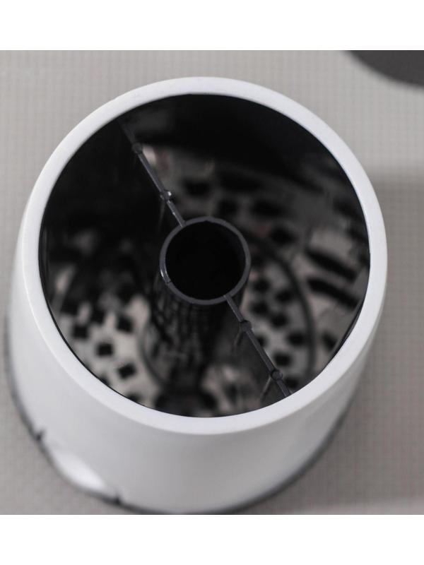 Тёрка для шоколада и сыра Доляна «Вкус», цвет белый, чёрный