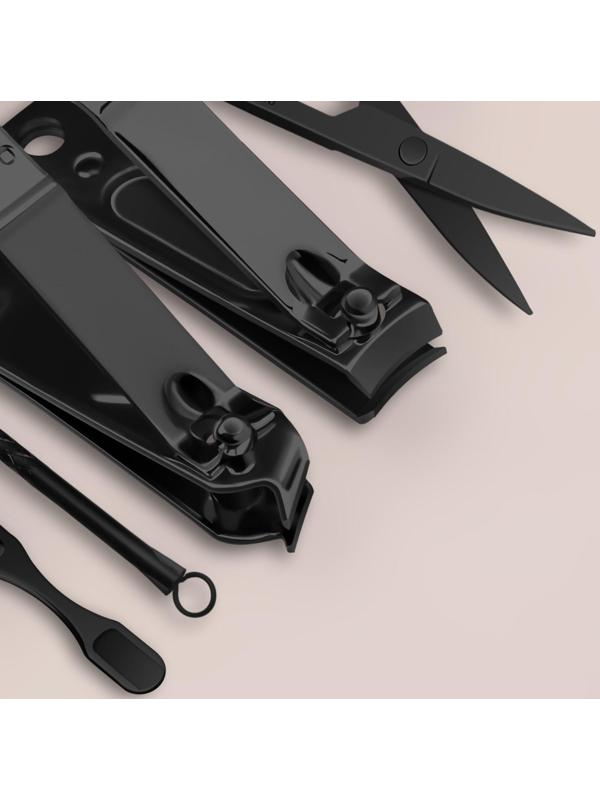 Набор маникюрный «Black», 8 предметов, в футляре, цвет чёрный