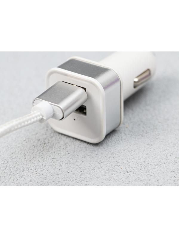 Набор аксессуаров для автомобиля «Best Driver» 3 в 1 (магнитный держатель, USB-адаптер, кабель для зарядки)