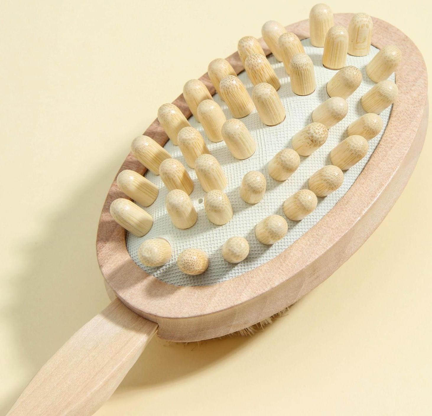 Щётка массажная для тела Доляна, с ручкой и массажёром, натуральная щетина