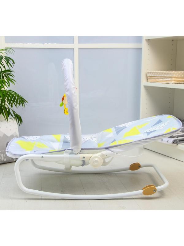 Шезлонг - качалка для новорождённых «Геометрия», игровая дуга, игрушки МИКС