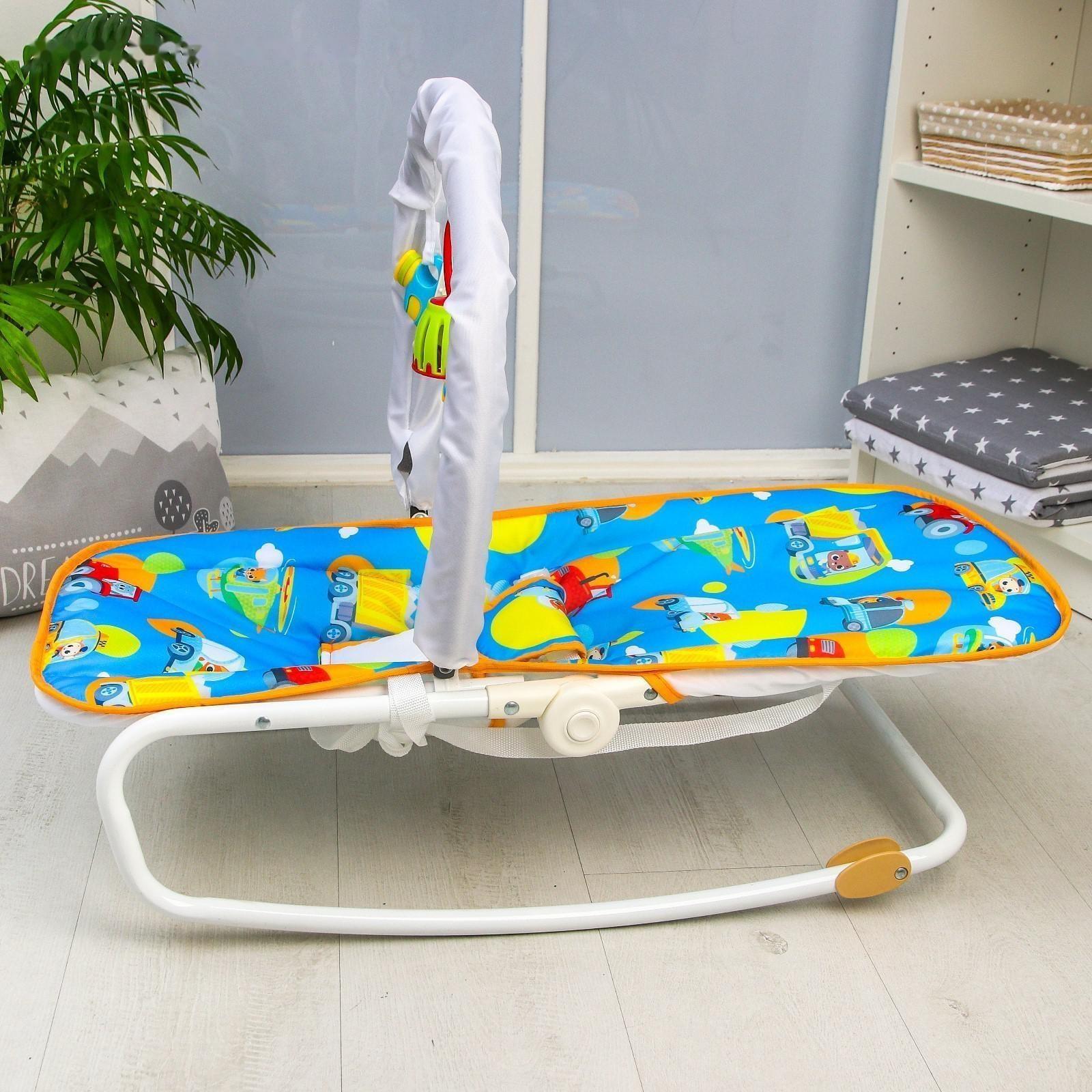 Шезлонг - качалка для новорождённых «Транспорт», игровая дуга, игрушки МИКС