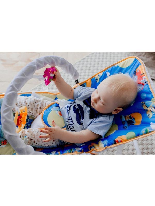 Шезлонг - качалка для новорождённых «Транспорт», игровая дуга, игрушки МИКС