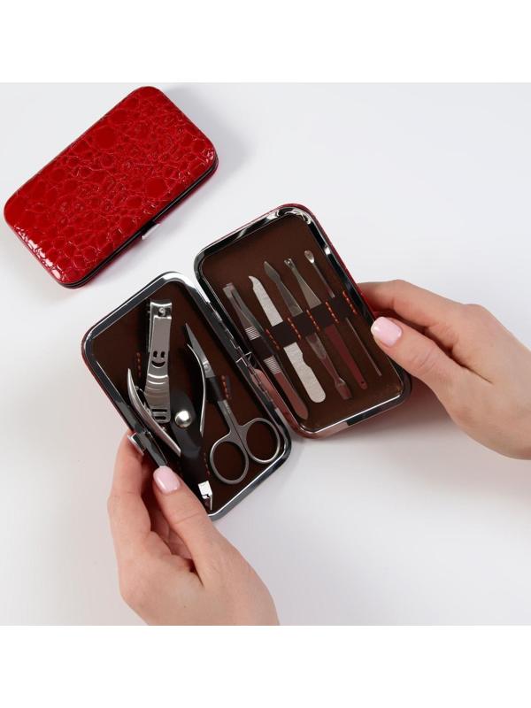 Набор маникюрный «Рептилия», 8 предметов, в футляре, цвет красный