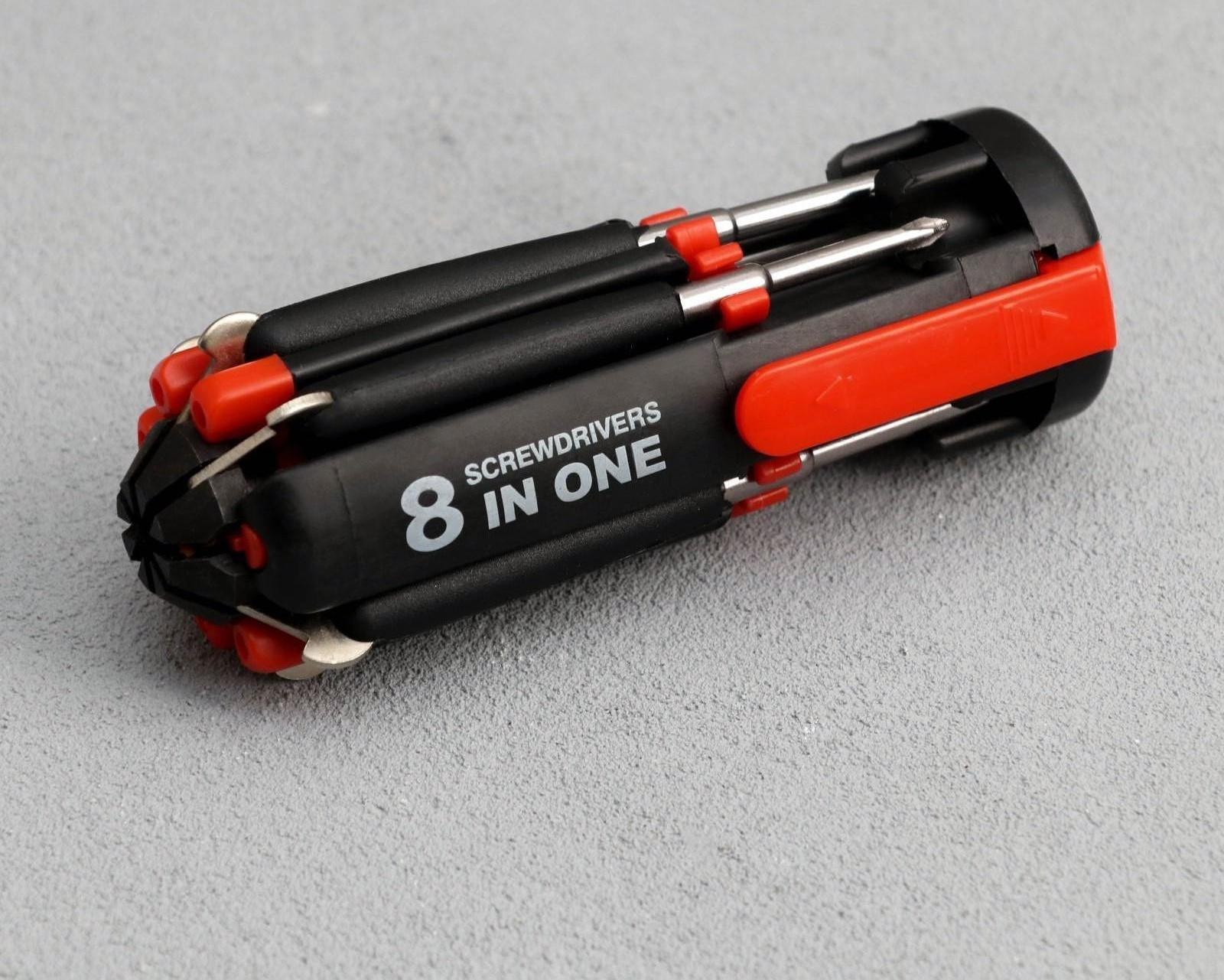 Набор аксессуаров для автомобиля «Best Driver» 2 в 1