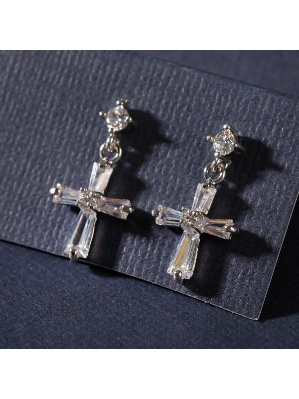 Серьги со стразами 