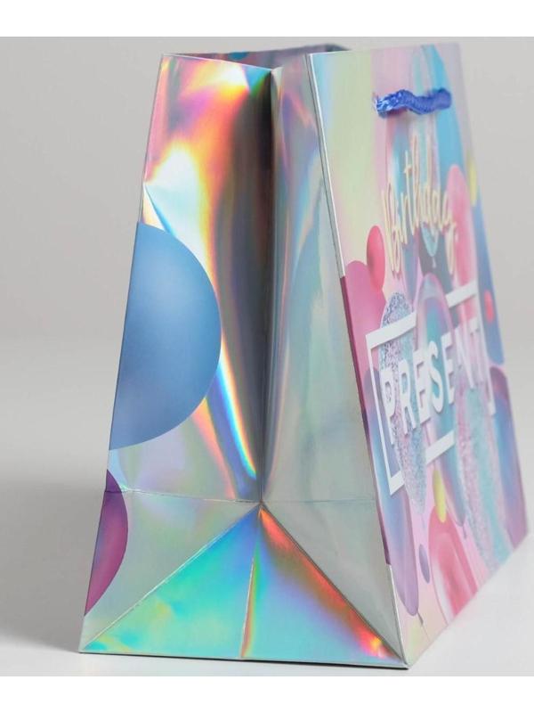 Пакет подарочный голографический Birthday Present, 23 × 10 × 18 см