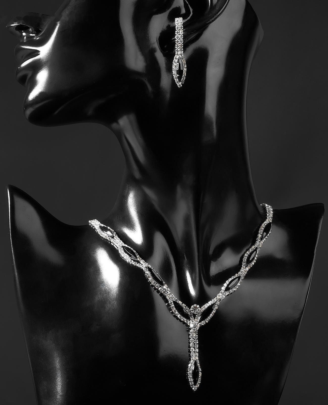 Набор 2 предмета: серьги, колье 