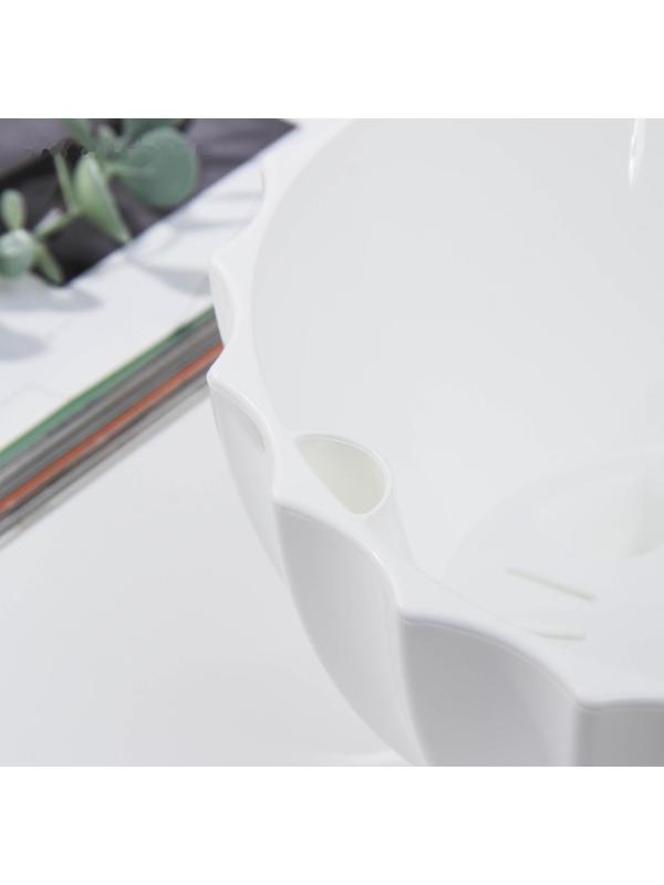 Кашпо для цветов с автополивом «Ракушка», 2,4 л, цвет белый