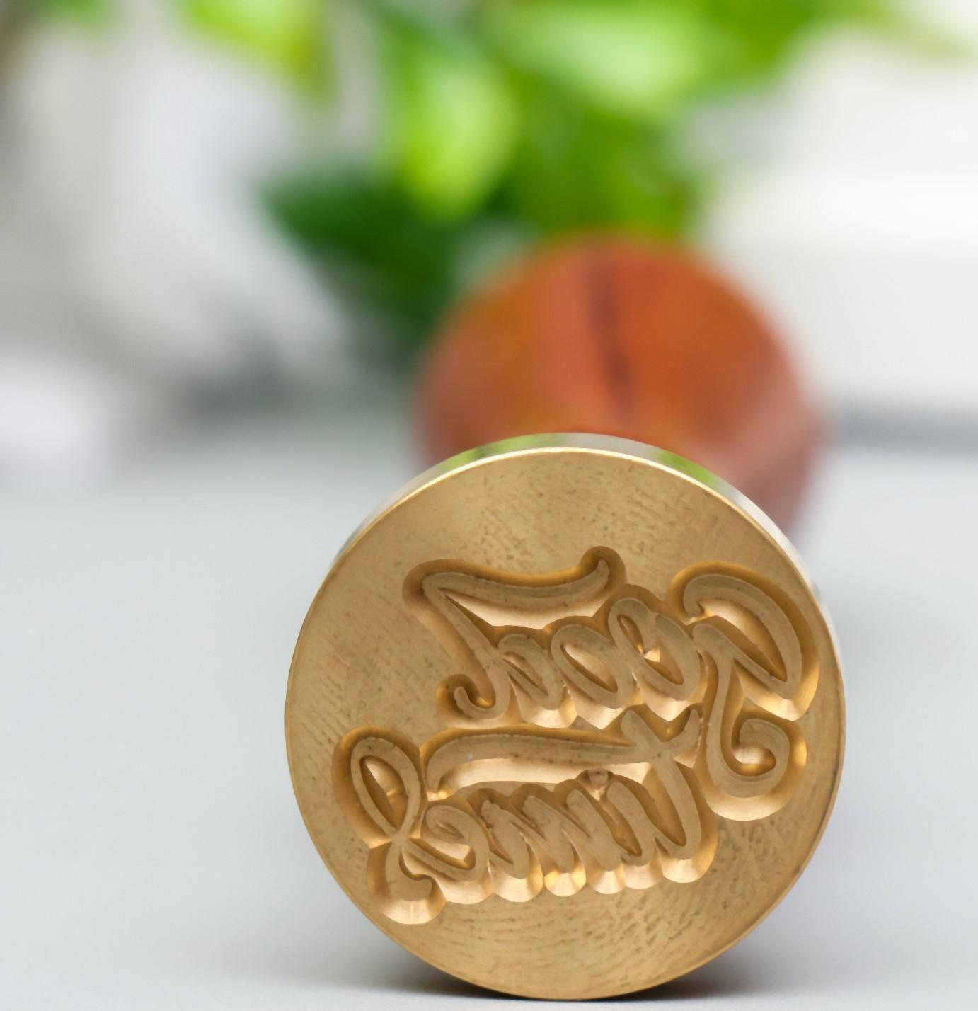 Печать для сургуча с деревянной ручкой 