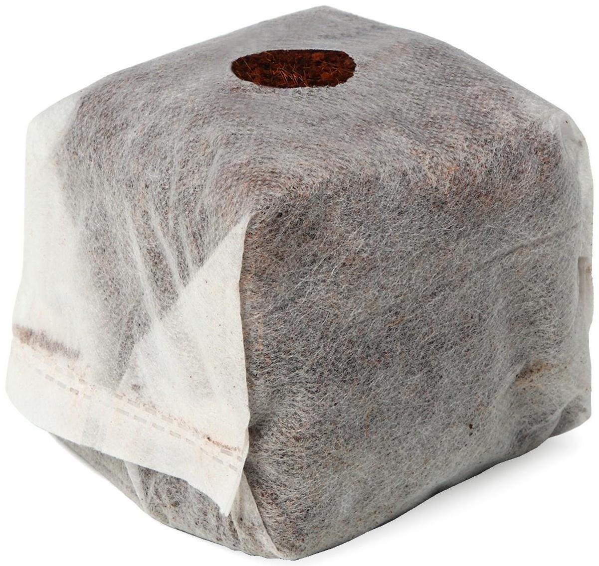 Субстрат кокосовый в кубике, 10 × 10 см, 0.6 л, Greengo
