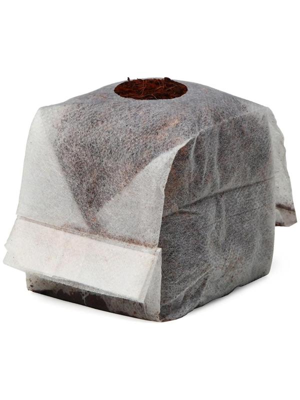 Субстрат кокосовый в кубике, 7 × 7 см, 0.4 л, Greengo