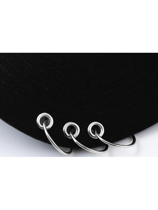 Кепка чёрная с кольцами, р-р 56см