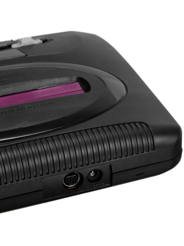 Игровая приставка LuazON Man Game-4, 16 бит, в комплекте два джойстика, 70 игр, чёрная