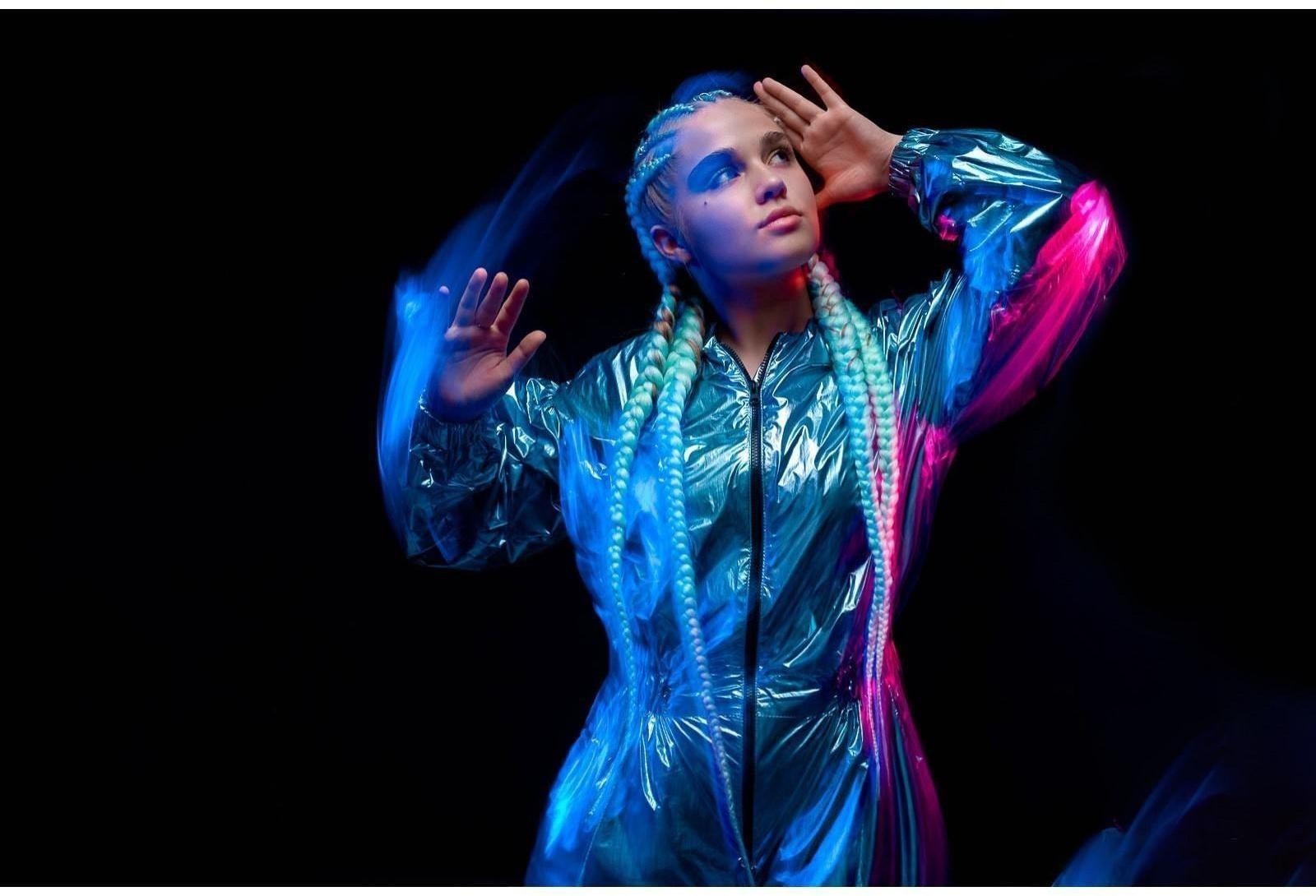 ZUMBA Канекалон однотонный, гофрированный, 60 см, 100 гр, цвет светло-русый(#AY5)