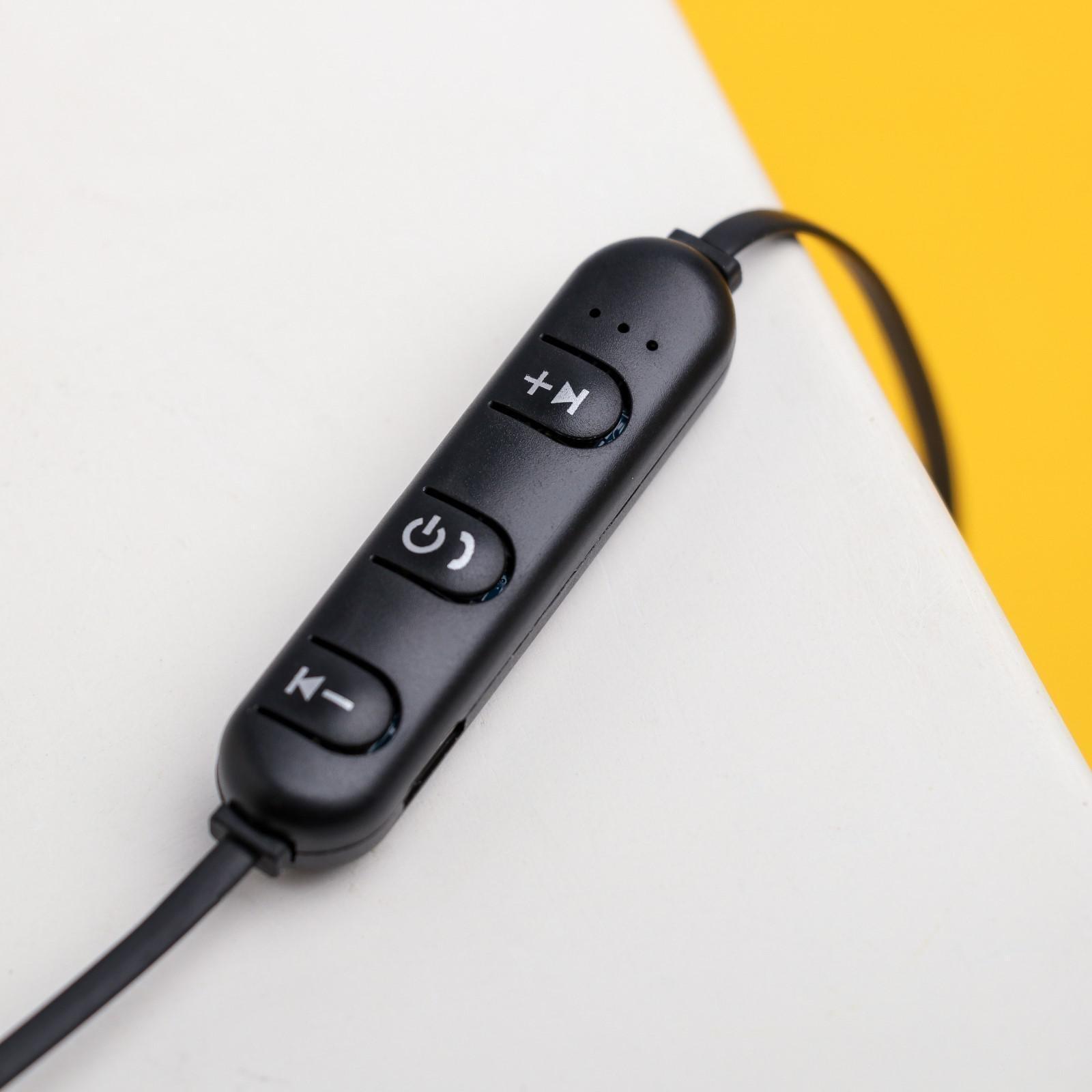 Беспроводные магнитные наушники с микрофоном 