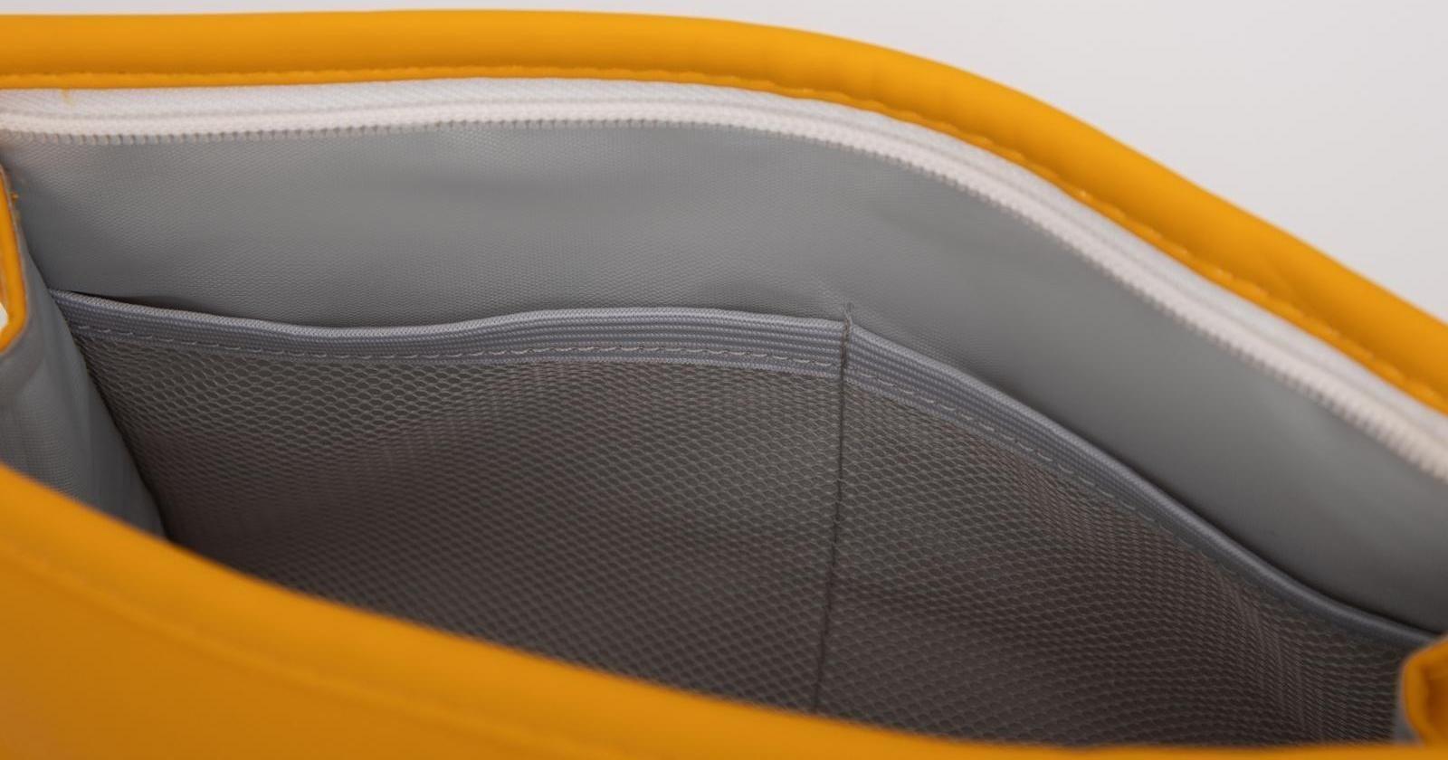 Косметичка на молнии, цвет жёлтый