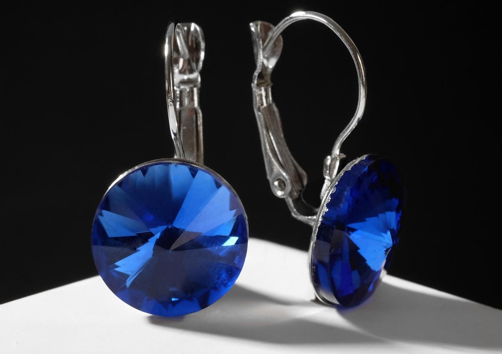 Серьги со стразами 